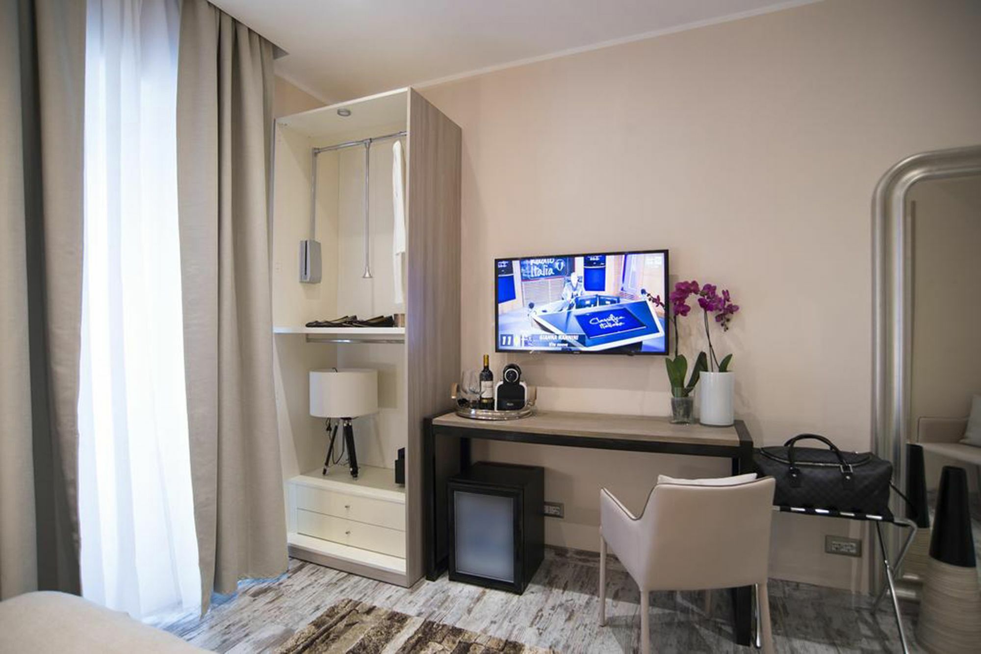 Colonna 18 By Ghor Casa de hóspedes 2*